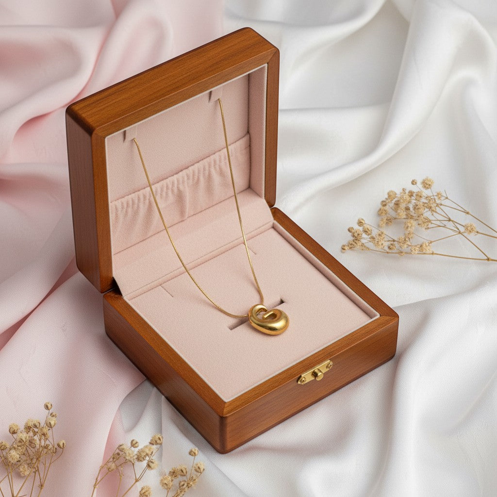 Geeth chain with G letter pendant