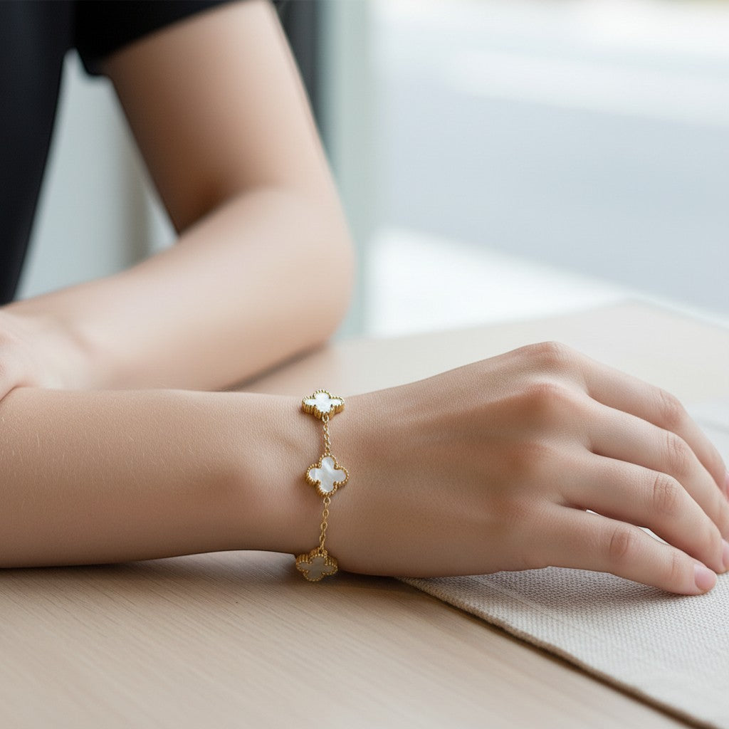 kavi white clover leaf chain bracelet