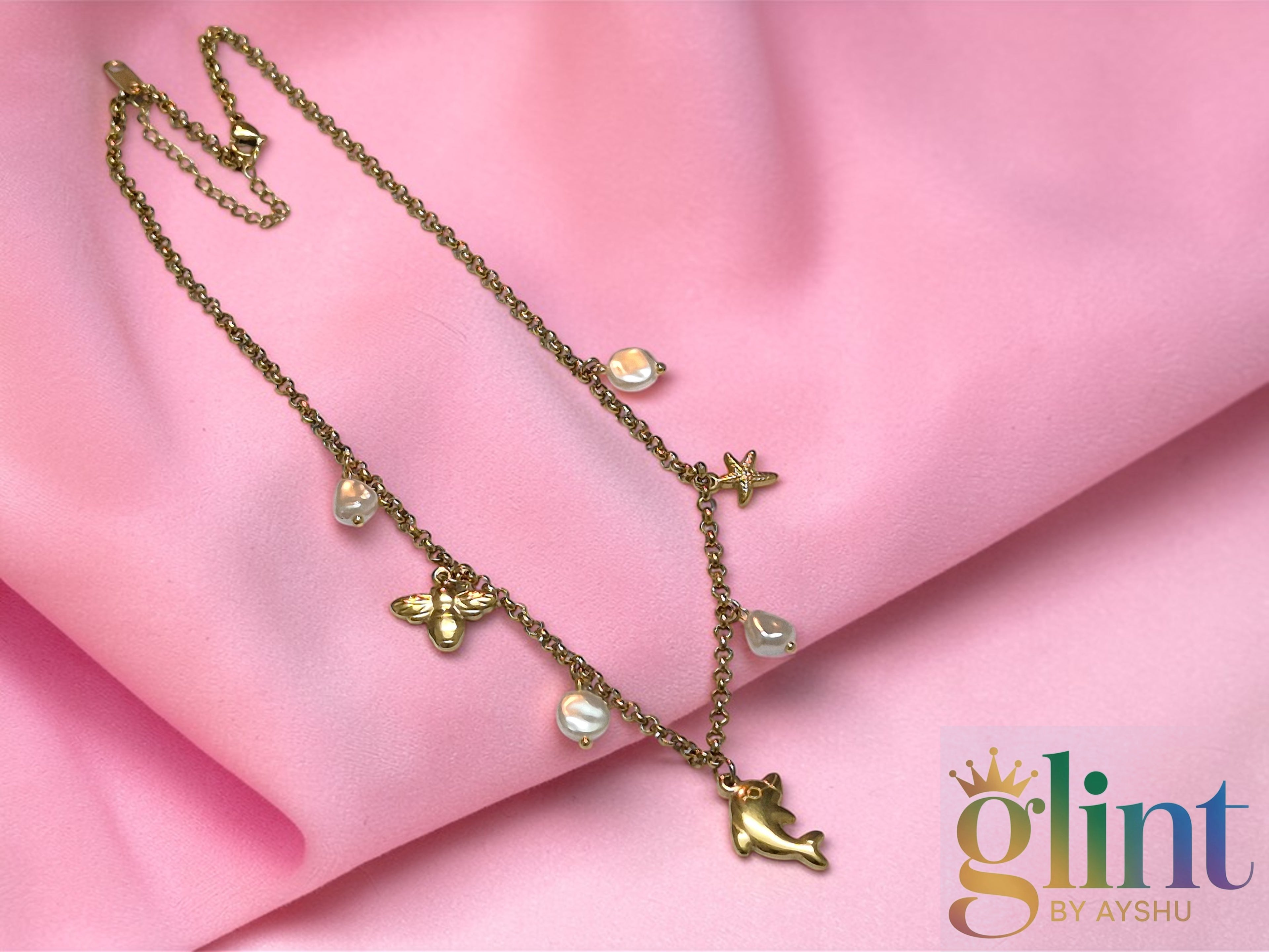 Shiny sea themed neckpiece