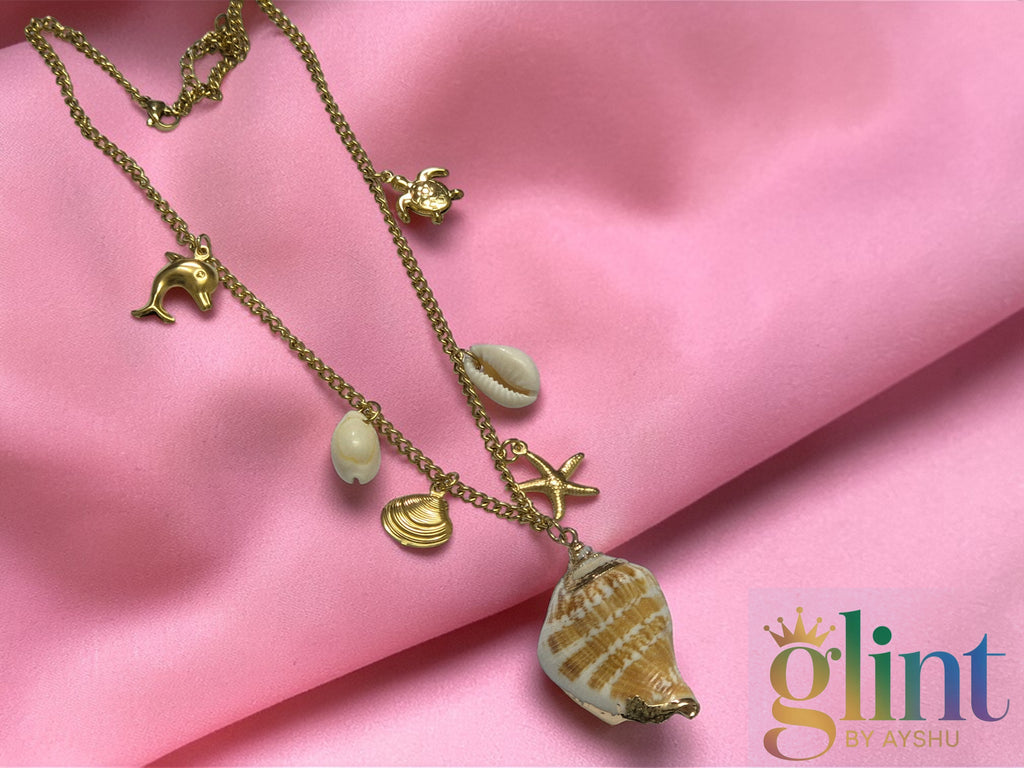 Yuva sea themed chain with shell pendant