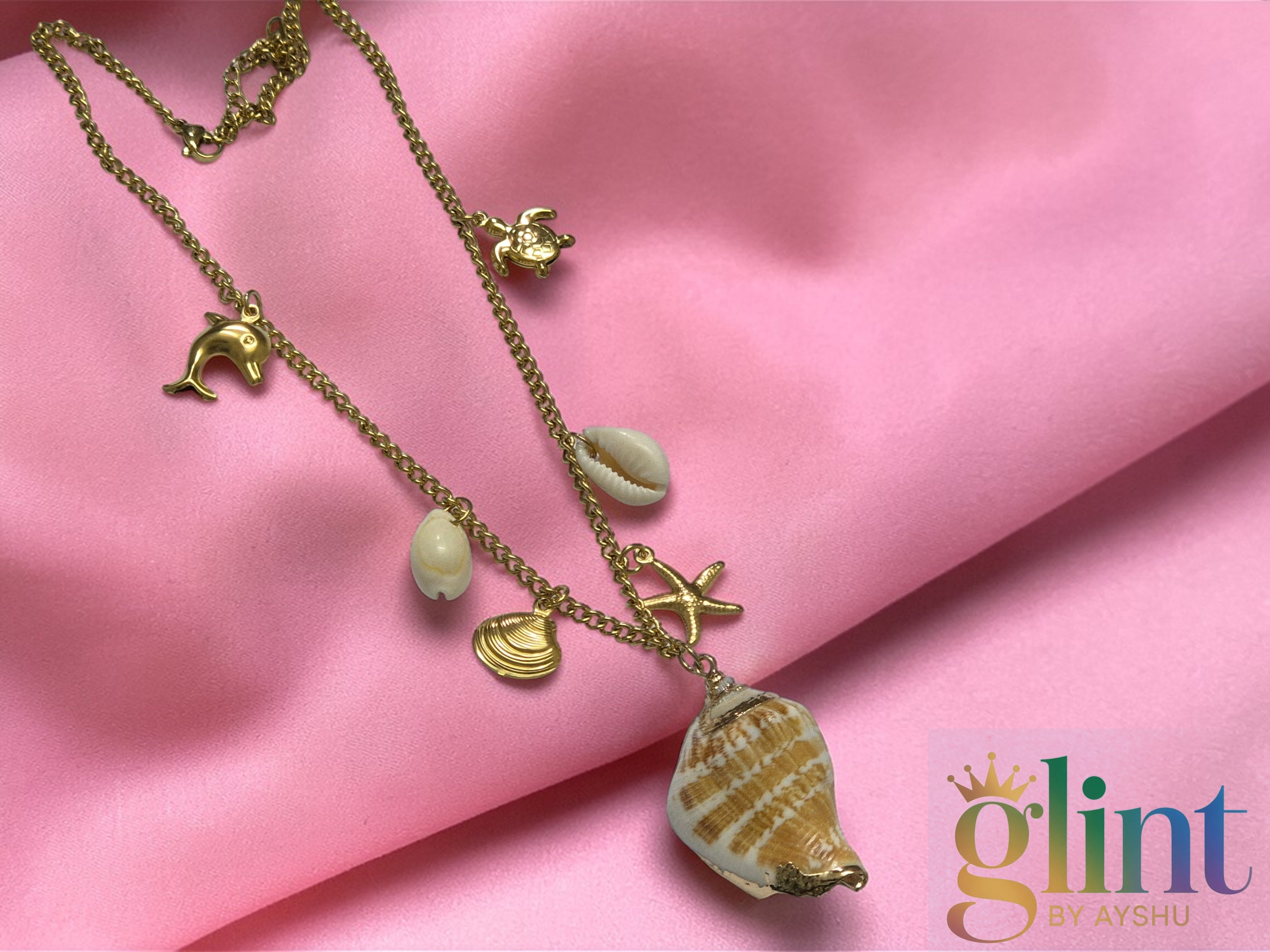 Yuva sea themed chain with shell pendant