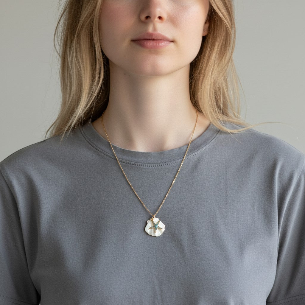 Nivi short chain with star in a shell