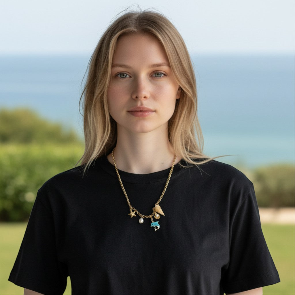 cora short chain with sea charms