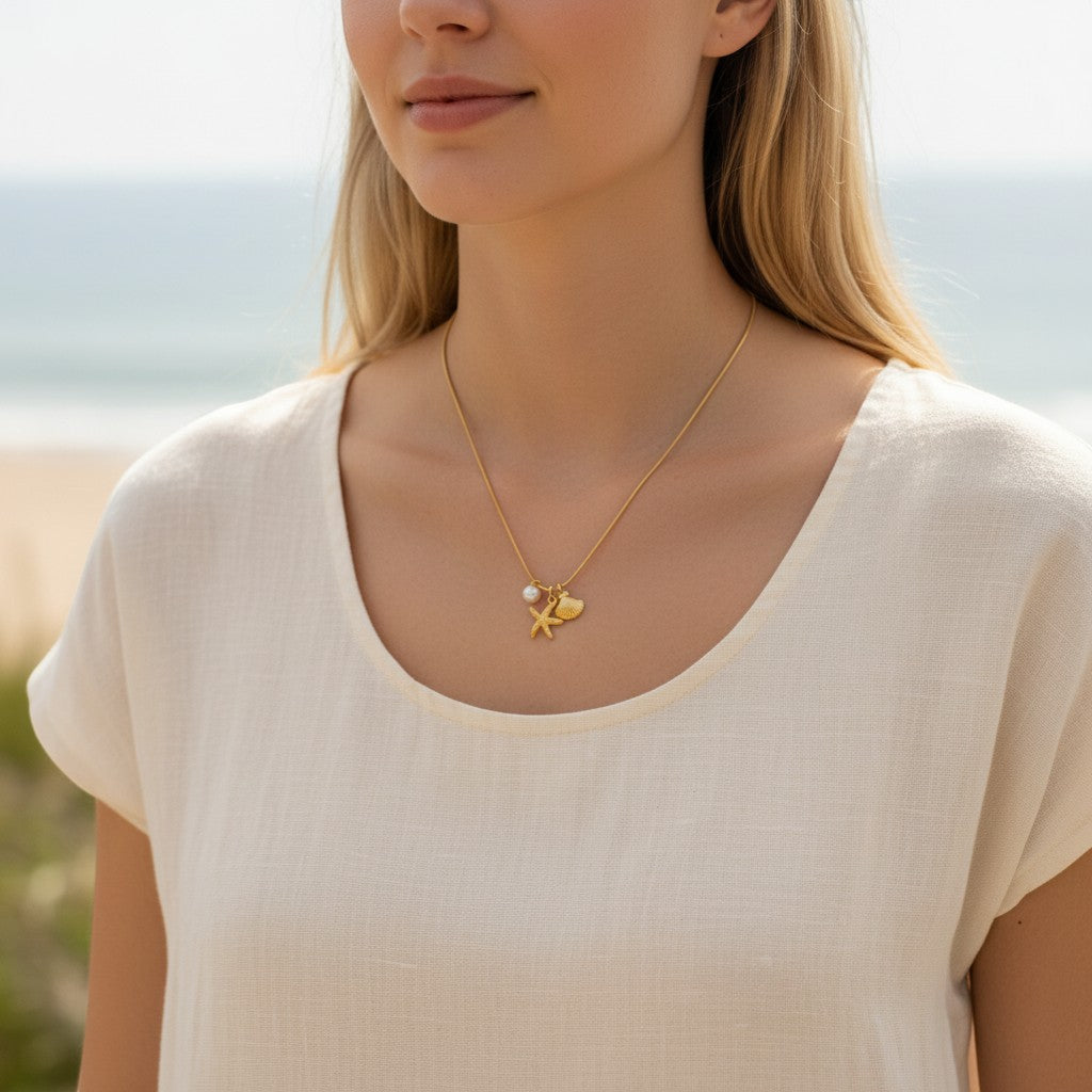 Nira short chain with sea charms