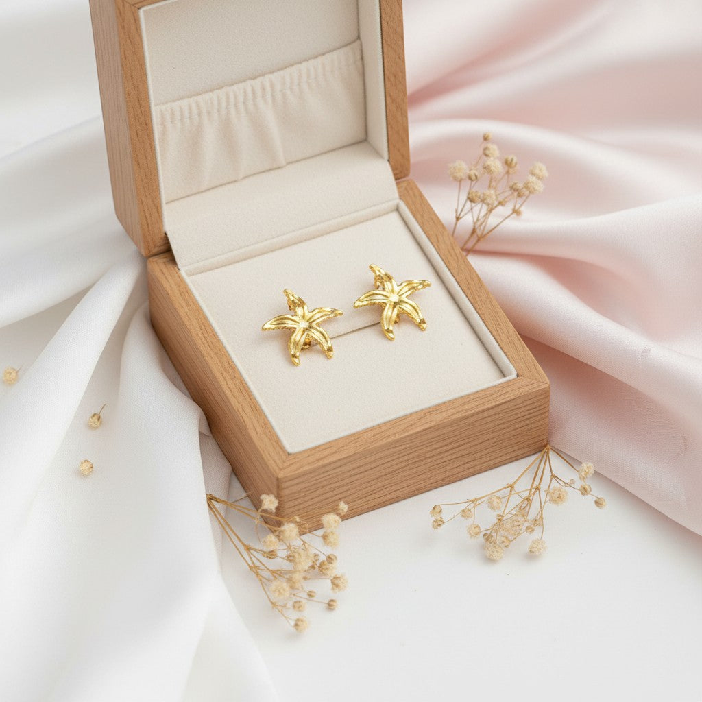 clutter star earrring