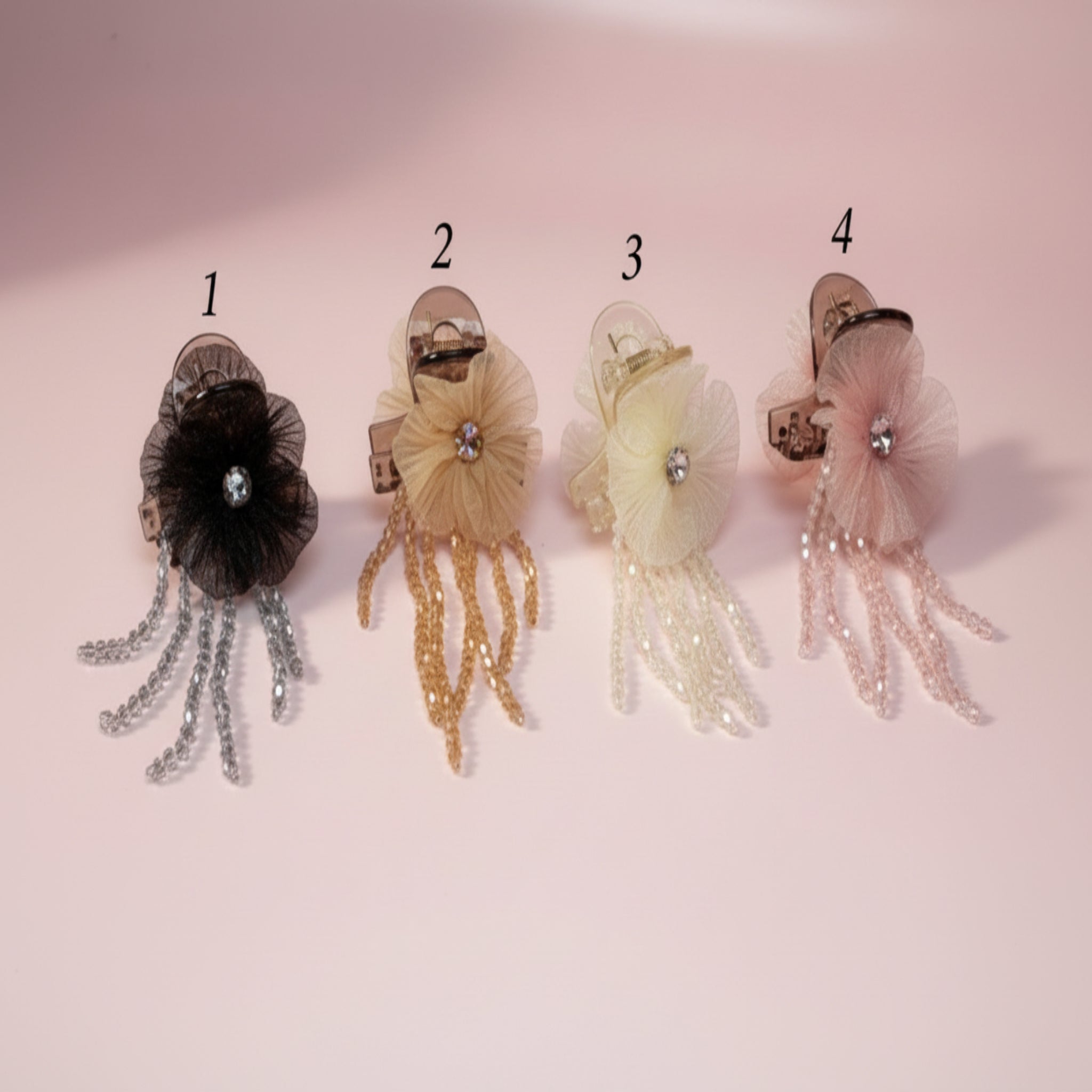 Luxe tulle charm clip