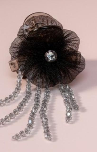 Luxe tulle charm clip